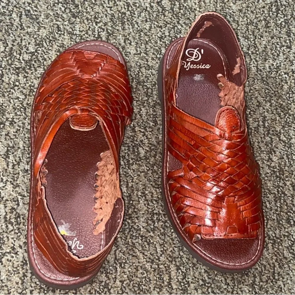 D Yessica Handmade Sandals Size 7/8